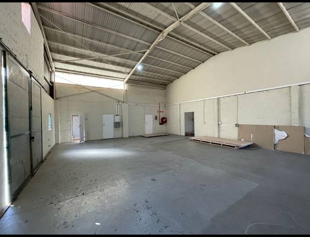 INDUSTRIAL PROPERTY TO RENT IN HENNOPSPARK
